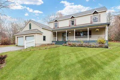 1109 New Braintree Rd 1