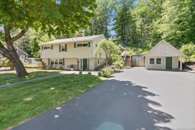 38 Brimbal Ave 1