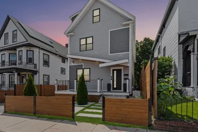 340 Main St 1