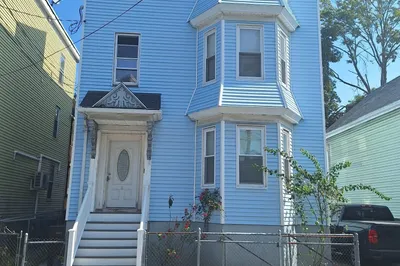 8 Porter St 1