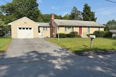 10 Western Ave 1