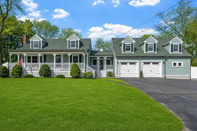97 Hartwell Rd 1