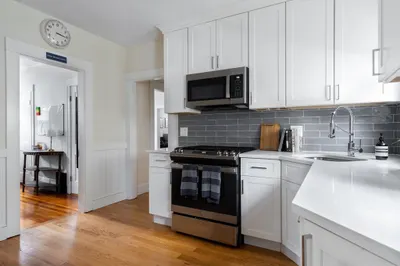 7 Connecticut Ave #1