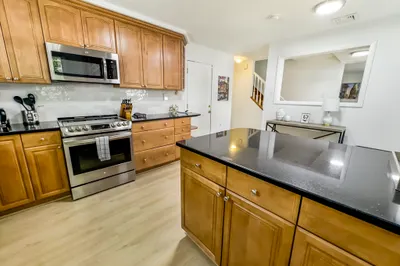 235 Cardinal Medeiros Ave #3 1