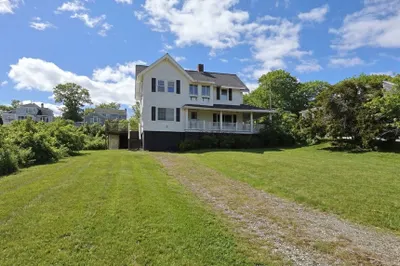 56 Samoset Rd 1