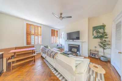 1712 Beacon St #2 1