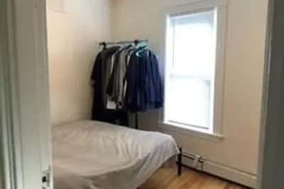 86 Prentiss St #8 1