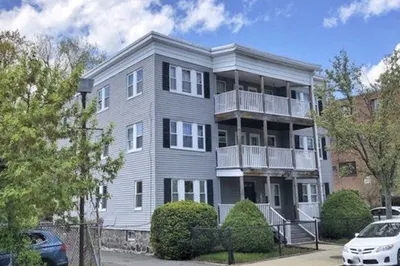 265 Hyde Park Ave #3L 1