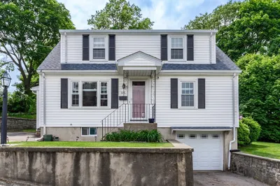 56 Loring St