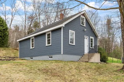1220 Petersham Rd