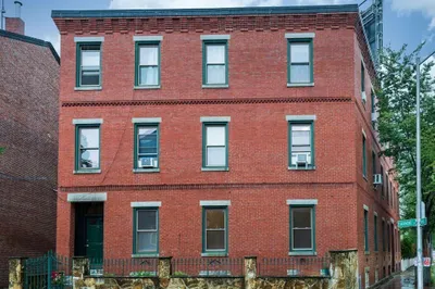 76 Fairmont St #1 1