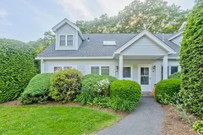 80 Pines Edge Dr #80 1