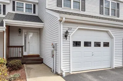 217 Bridle Cross Rd #217
