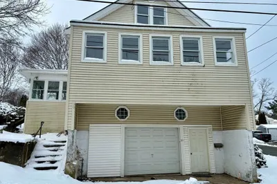 30 Williams St 1