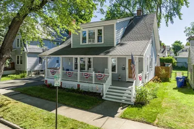 27 Powell Ave