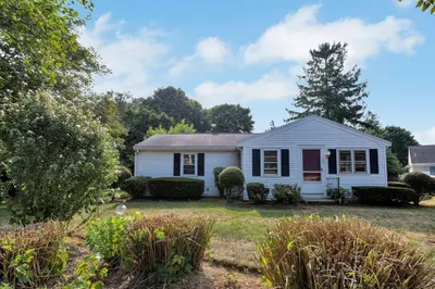 17 Homestead Ln 1