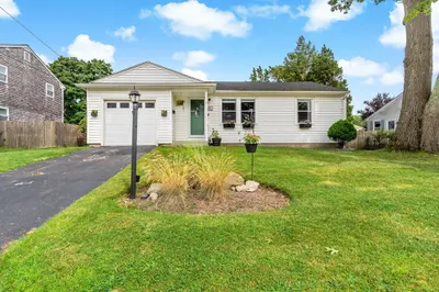 82 Ferncrest Dr 1