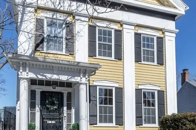 27 Saint James St 1