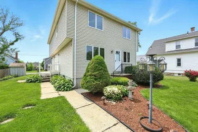 35 Lawndale St