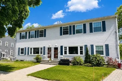 11 Hargrave Cir #B 1