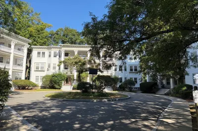 132 Middlesex Rd #1 1