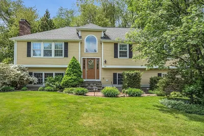 153 Collins Dr