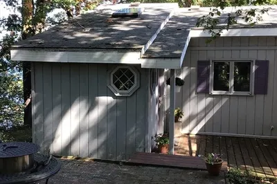 84 Lakewood Dr 1