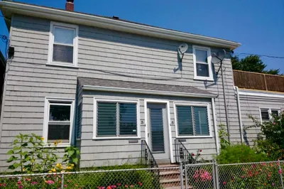 3 Rena St