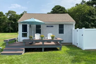 121 Shore Rd #8