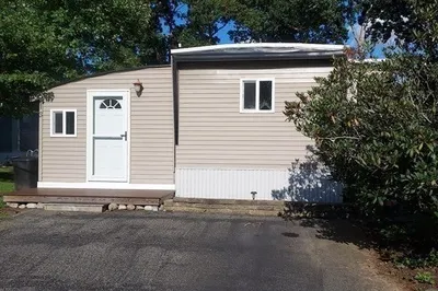 13 Daisy Ave