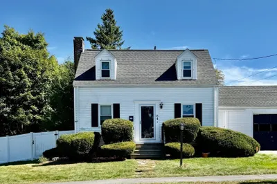 66 Wayne Ave 1