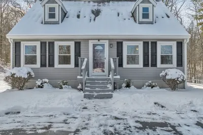 169 Sutton Ave 1