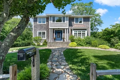 128 Gilson Rd 1