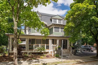 44 Winslow Rd 1