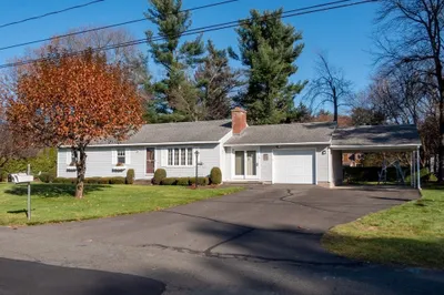 4 Brentwood Dr 1