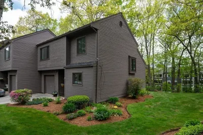401 Colonial Dr #35
