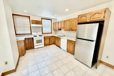 7 Parmenter St #1 1
