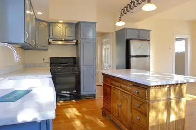 155 Oak St 1