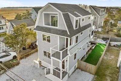 246 Gurnet Road 1