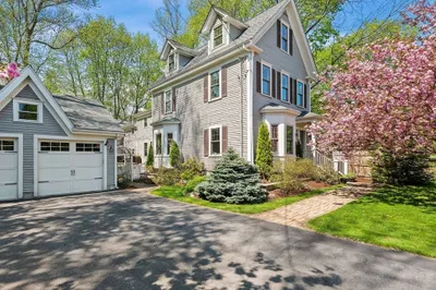 20 Maple Street 1