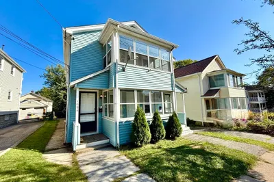 109 Lexington St #1