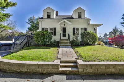 48 Bay State Rd