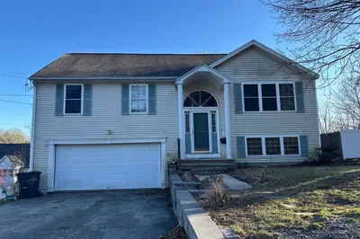 31 Narragansett Ave 1