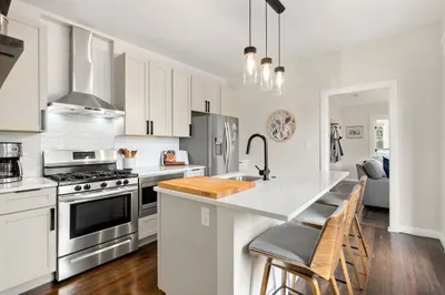 70 Lexington St #2