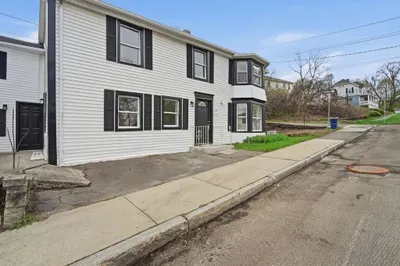 16 North Main St 1