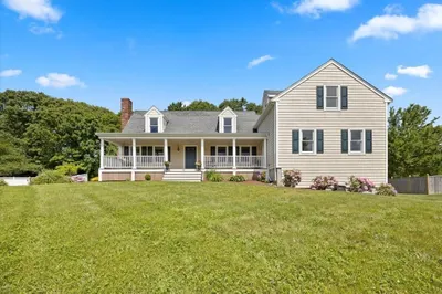 37 Wagon Wheel Road 1