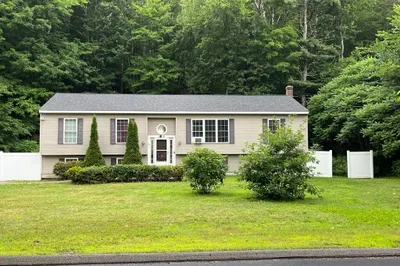 476 Worcester Rd