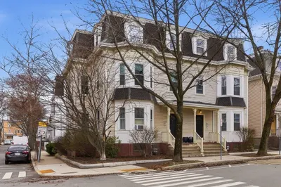45 Pearl St #1