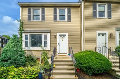 805 Irving Rd #805