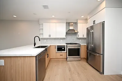 457 West Broadway #303 1